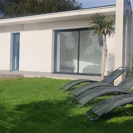 Apartment Grand Dans Avec Garage