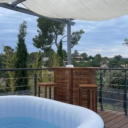 Appartement Grand Dans Avec Garage *