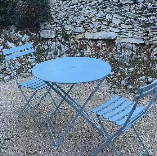 Apartment Grand Dans Avec Garage